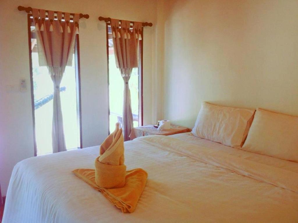 V-View Beach Resort Baan Tai Room photo